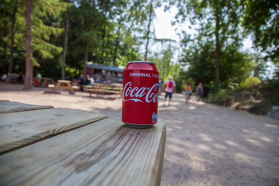 Coca Cola Cherry 33cl Slim Can : Un Déstockage Premium à Saisir ! 1