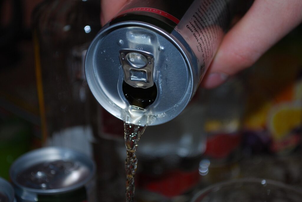 Monster Ultra Red 500ml : Une Énergie Premium pour vos Clients 1